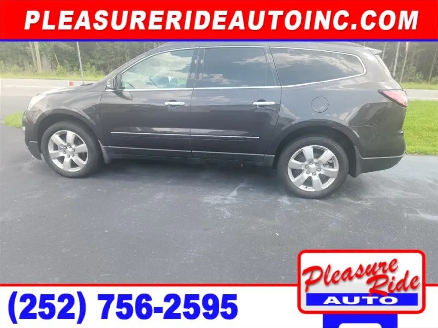 2017 Chevrolet Traverse Premier photo 1