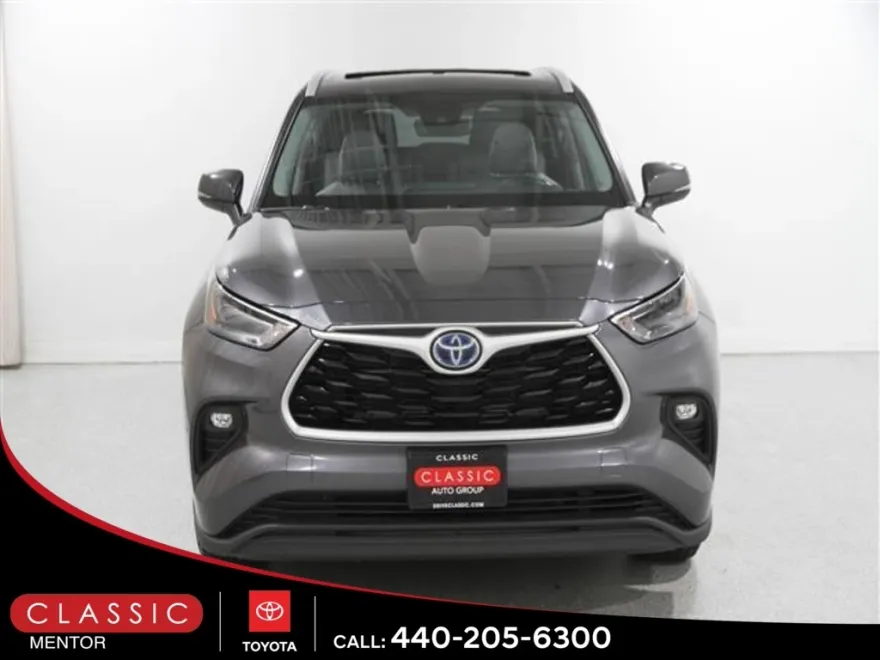 2022 Toyota Highlander XLE photo 1