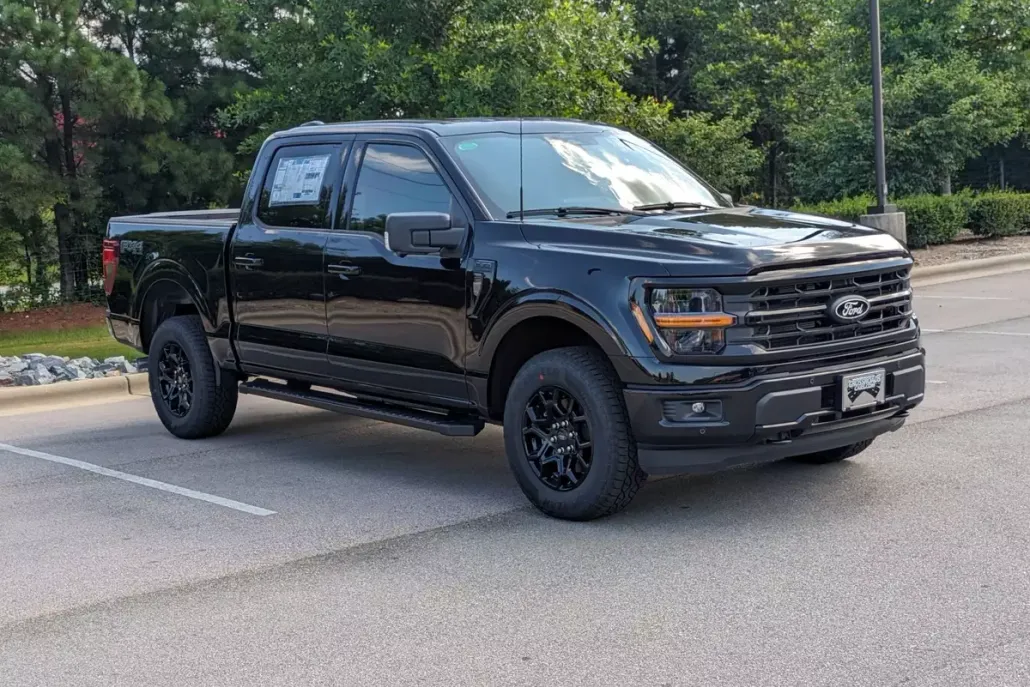 2025 Ford F-150 XLT photo 1