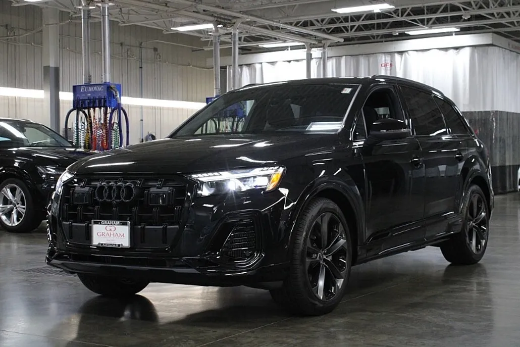 2025 Audi Q7 55 Prestige photo 1