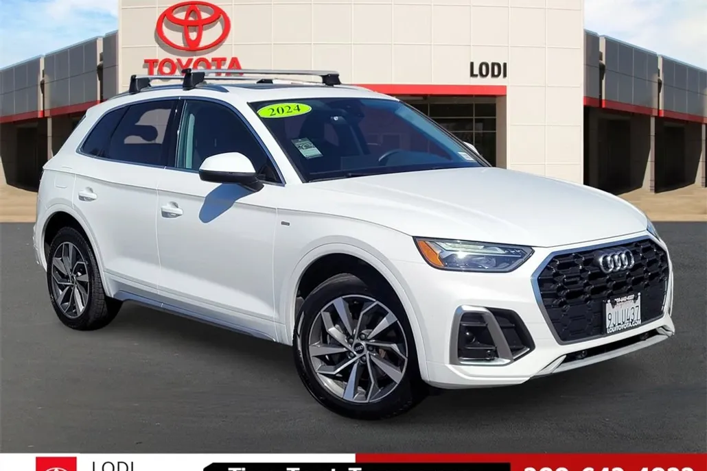 2024 Audi Q5 40 Premium Plus photo 1