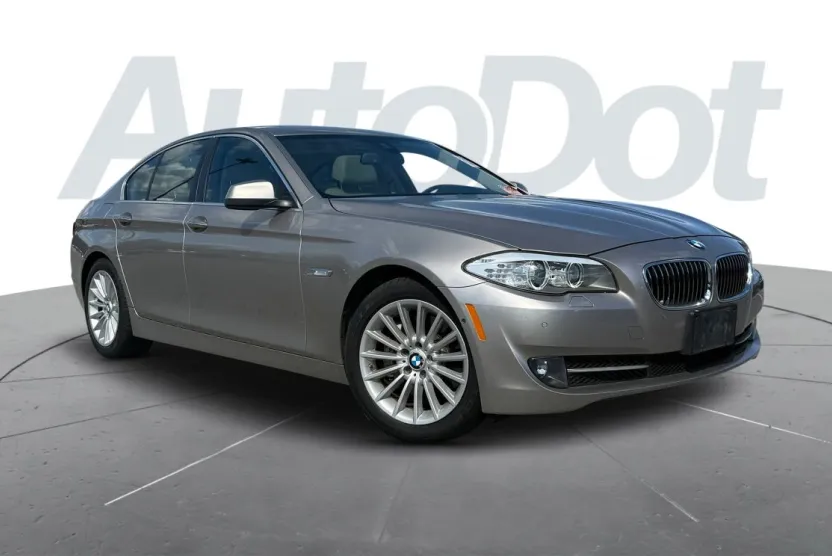2013 Bmw 535i 5-Series photo 1