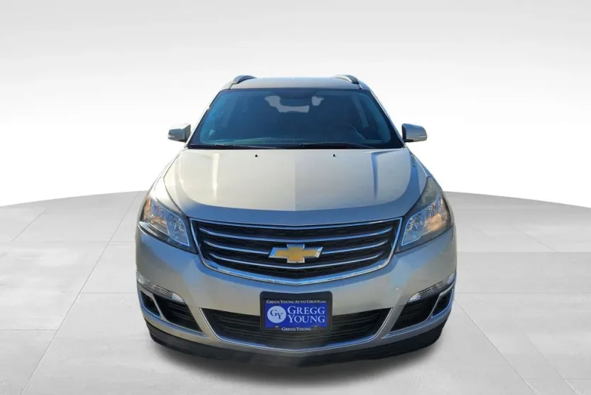 2017 Chevrolet Traverse 1LT photo 1