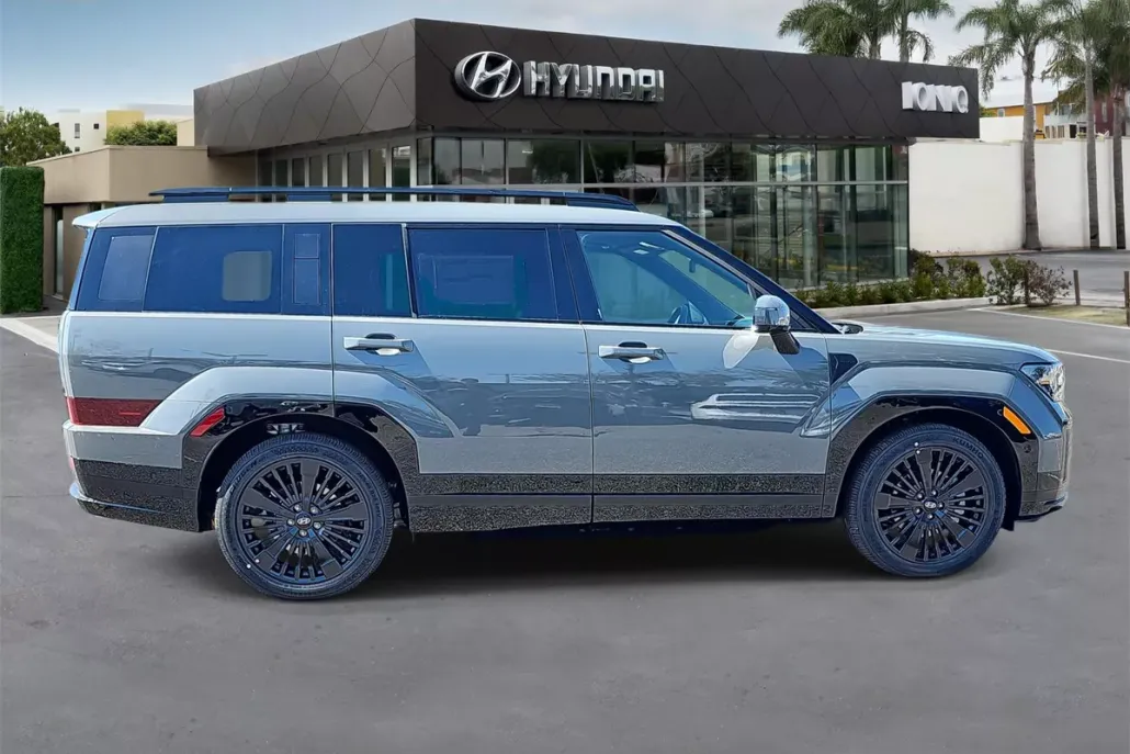 2025 Hyundai Santa Fe Calligraphy photo 1