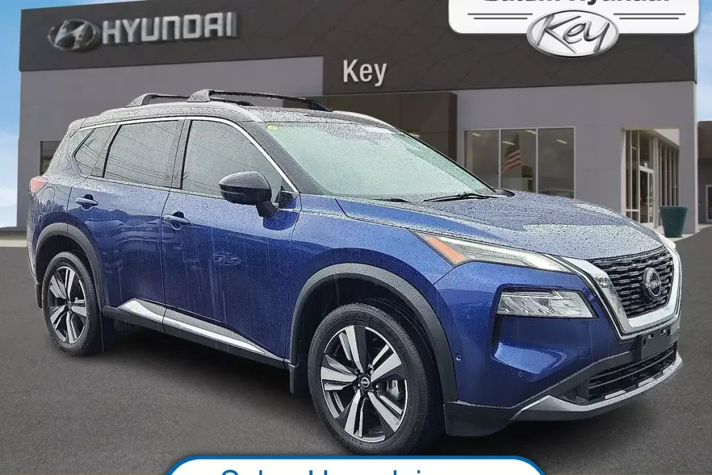 2023 Nissan Rogue SL photo 1