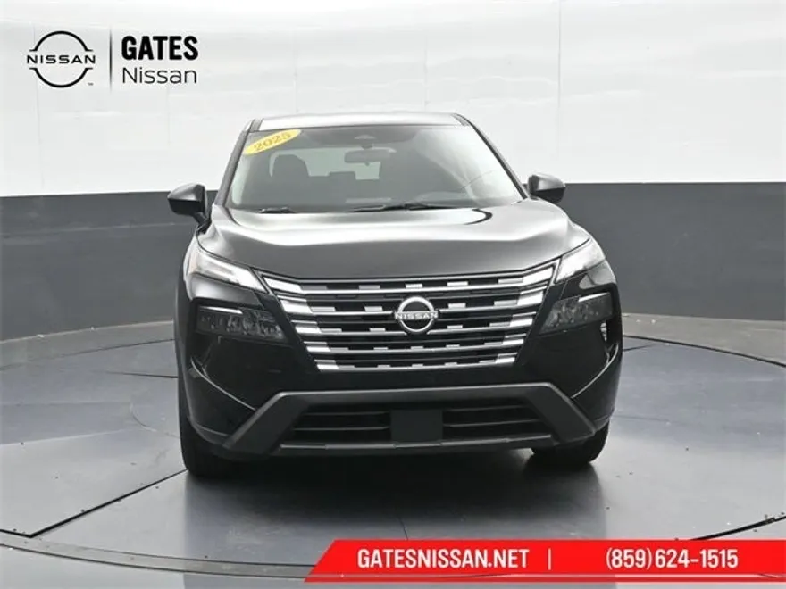 2025 Nissan Rogue SV photo 1