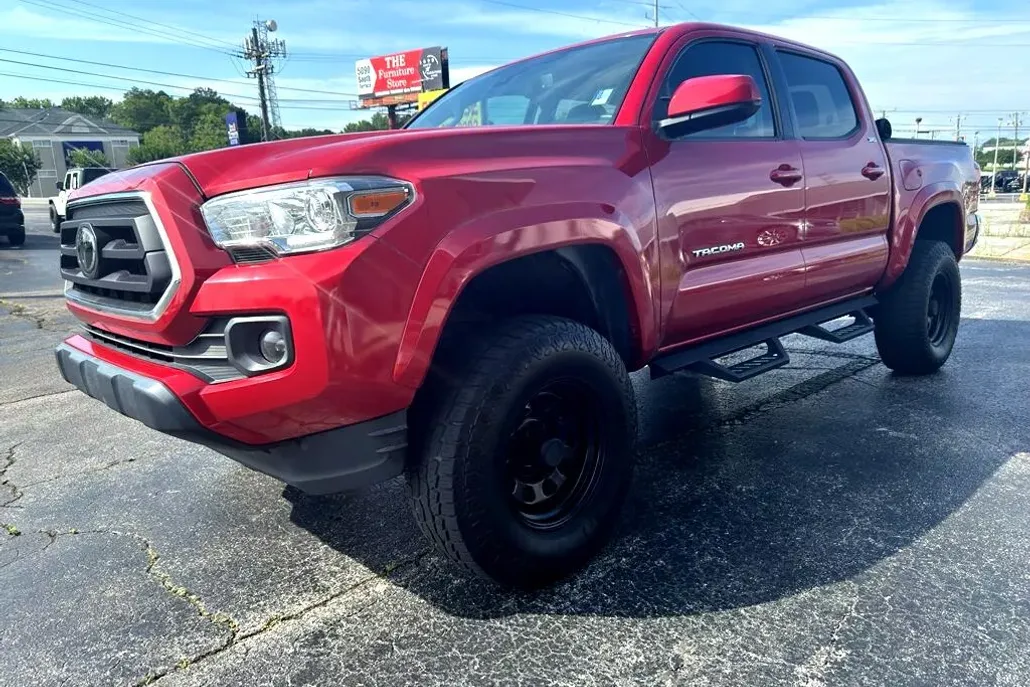 2021 Toyota Tacoma SR5 photo 1