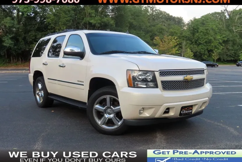 2013 Chevrolet Tahoe LTZ photo 1