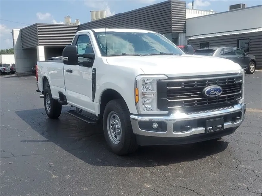 2025 Ford F-250 XL photo 1
