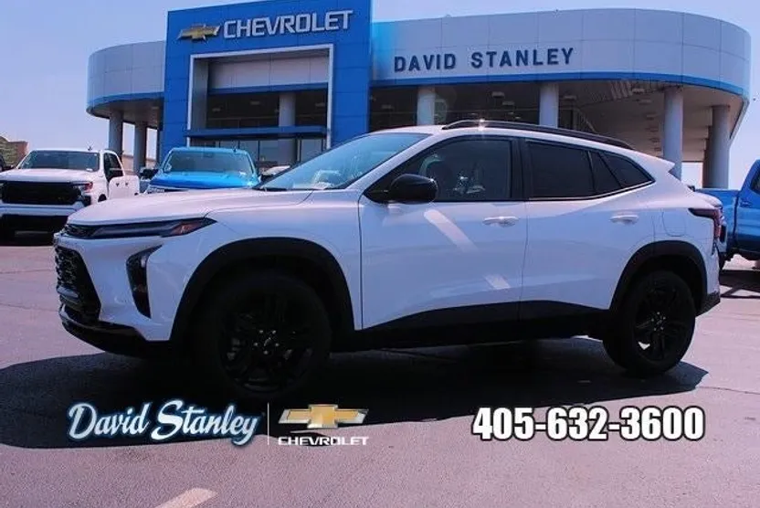 2025 Chevrolet Trax ACTIV photo 1