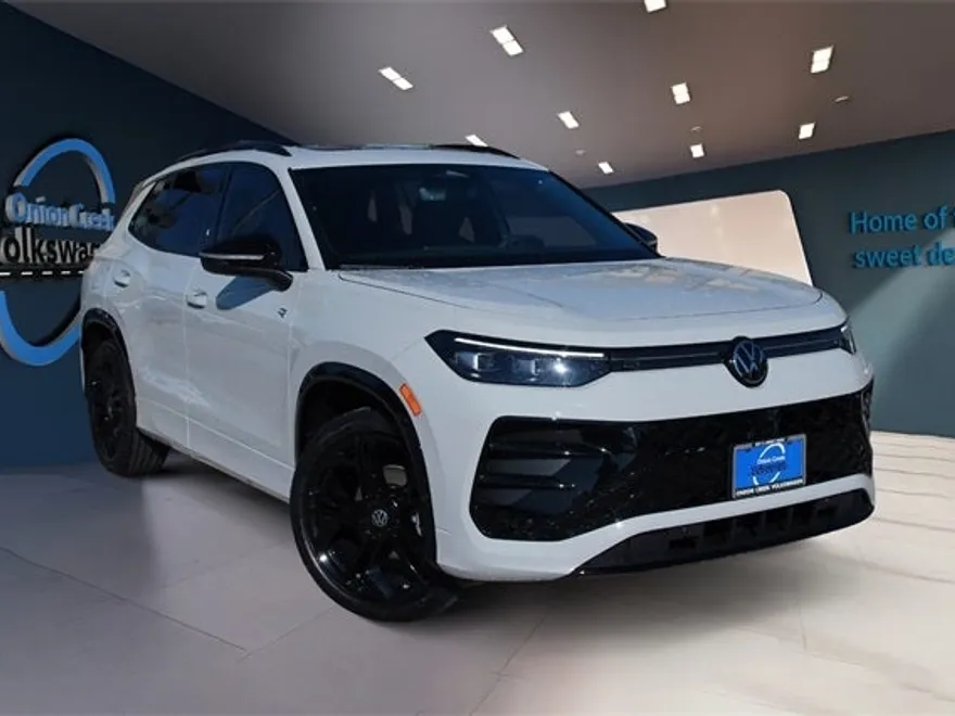 2025 Volkswagen Tiguan SE R-Line Black photo 1