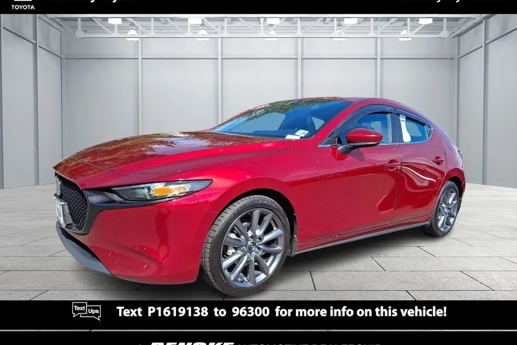 2023 Mazda Mazda3 Hatchback 2.5 s Preferred photo 1