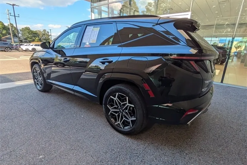 2024 Hyundai Tucson Hybrid N Line photo 1