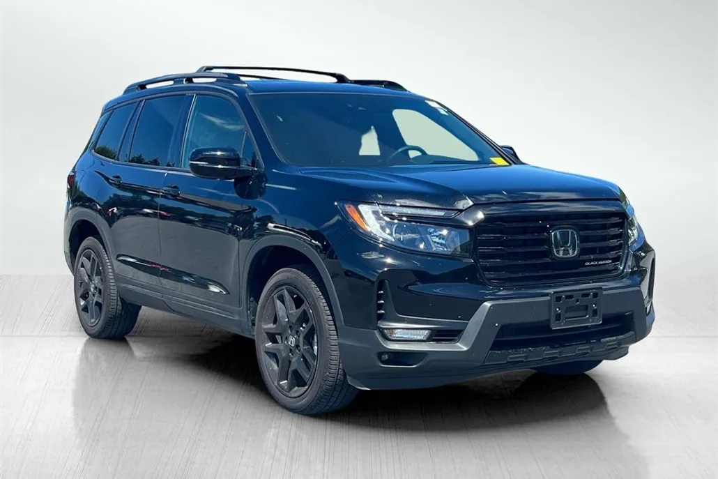 2025 Honda Passport Black Edition photo 1