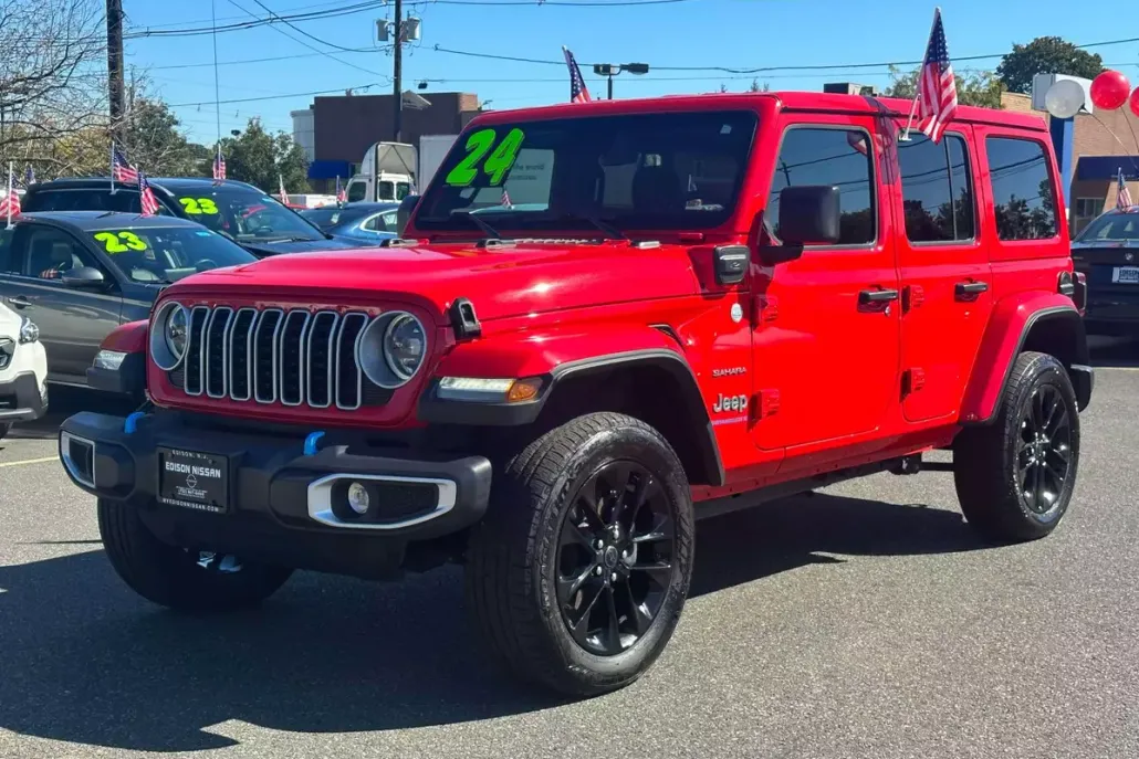 2024 Jeep Wrangler 4xe Sahara photo 1