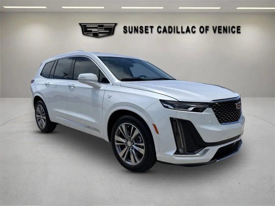 2025 Cadillac XT6 Premium Luxury photo 1