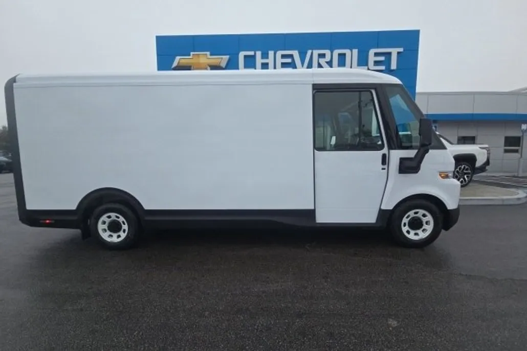 2025 Chevrolet BrightDrop 600 photo 1