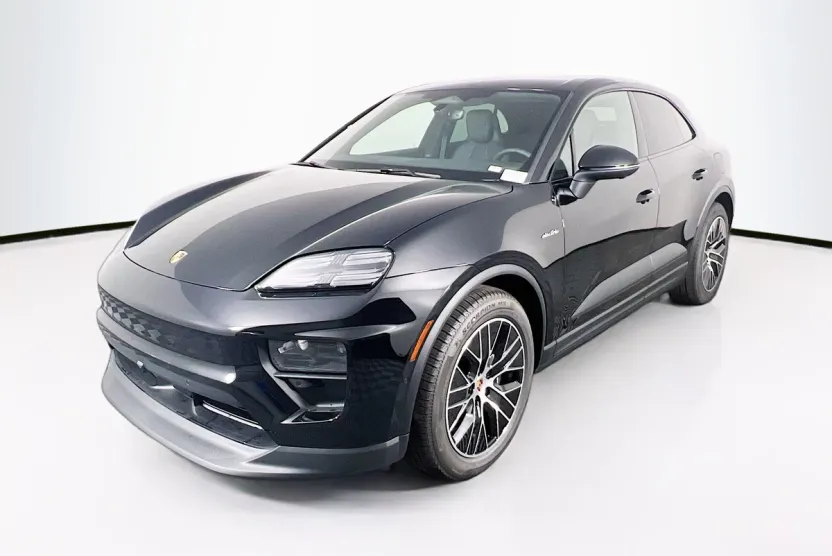2025 Porsche Macan 4 Electric photo 1