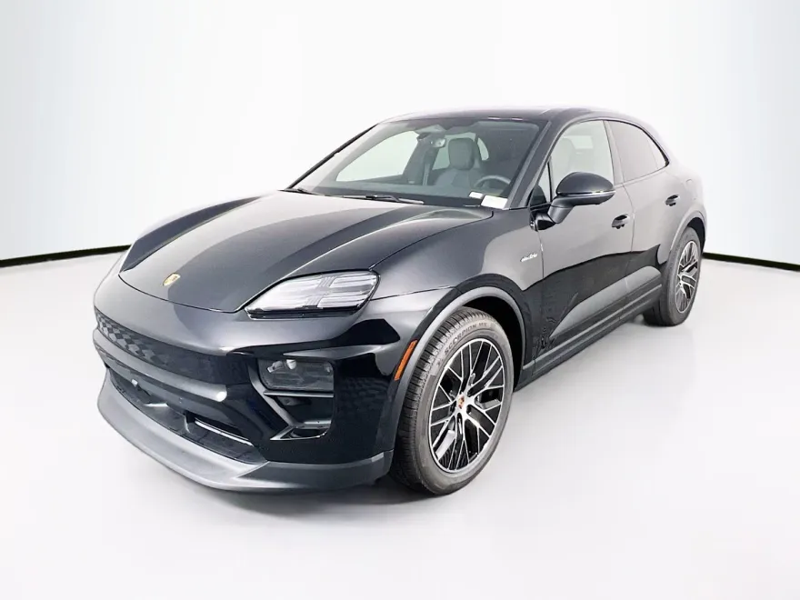 2025 Porsche Macan 4 Electric photo 1