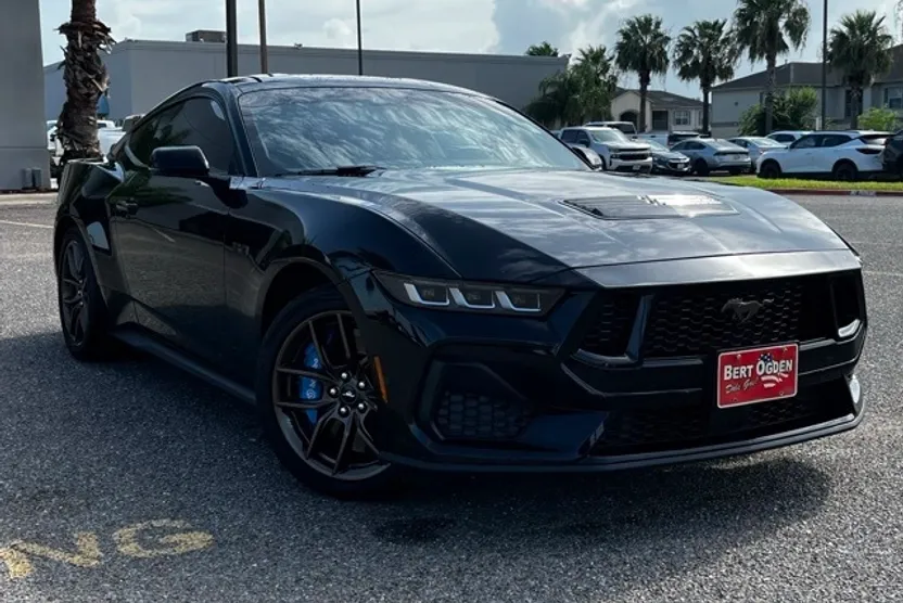 2024 Ford Mustang GT Premium photo 1