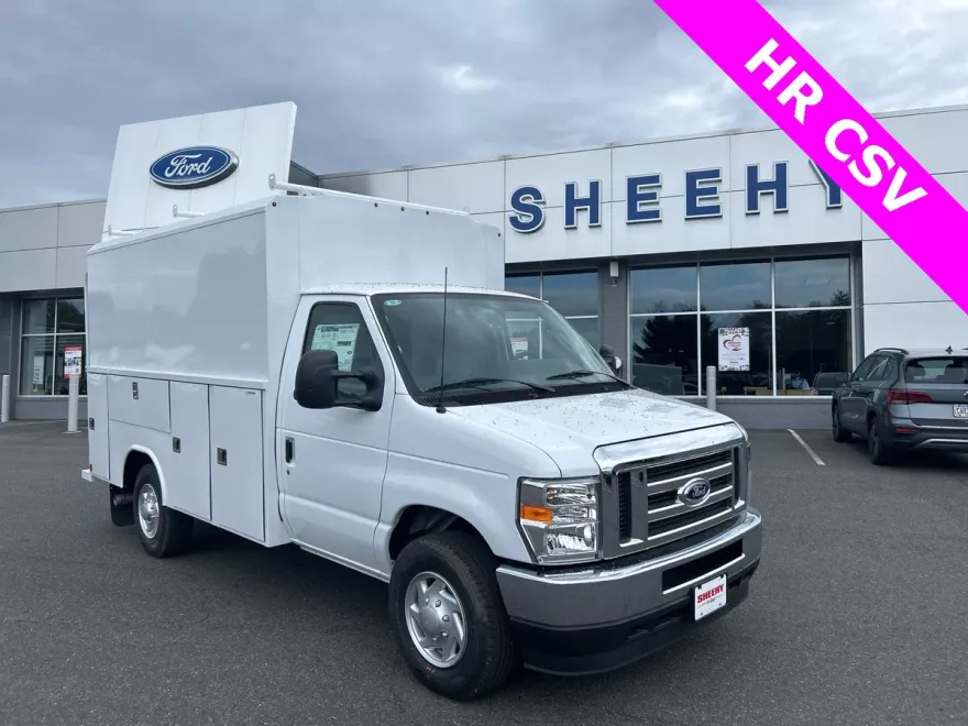 2025 Ford E-350 photo 1