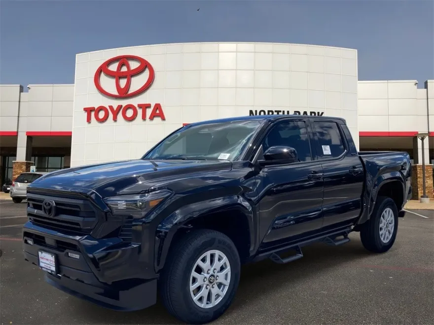 2025 Toyota Tacoma SR5 photo 1