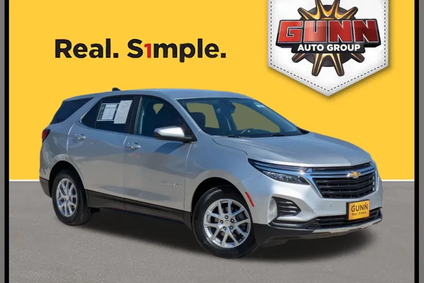 2022 Chevrolet Equinox LT photo 1