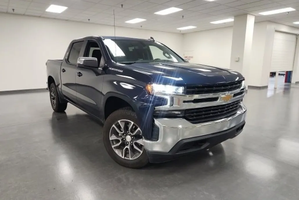2022 Chevrolet Silverado 1500 LT photo 1