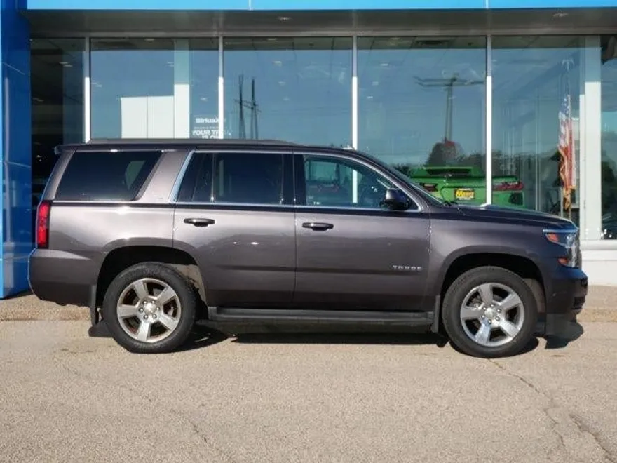 2018 Chevrolet Tahoe LT photo 1