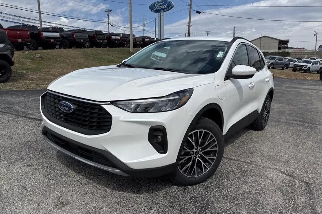 2025 Ford Escape Plug-In Hybrid photo 1