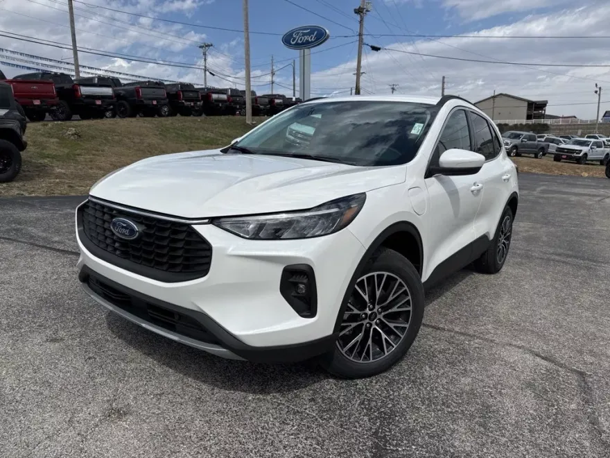 2025 Ford Escape Plug-In Hybrid photo 1