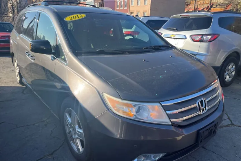 2012 Honda Odyssey Touring Elite photo 1