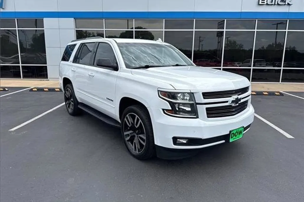 2019 Chevrolet Tahoe LT photo 1