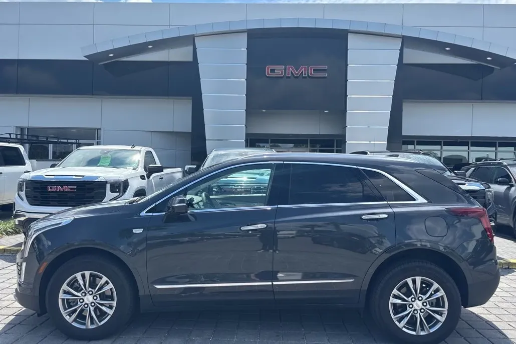 2023 Cadillac XT5 Premium Luxury photo 1