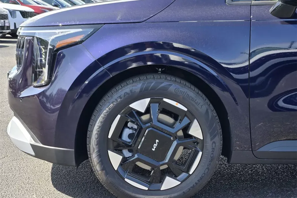 2026 Kia Carnival EX photo 1