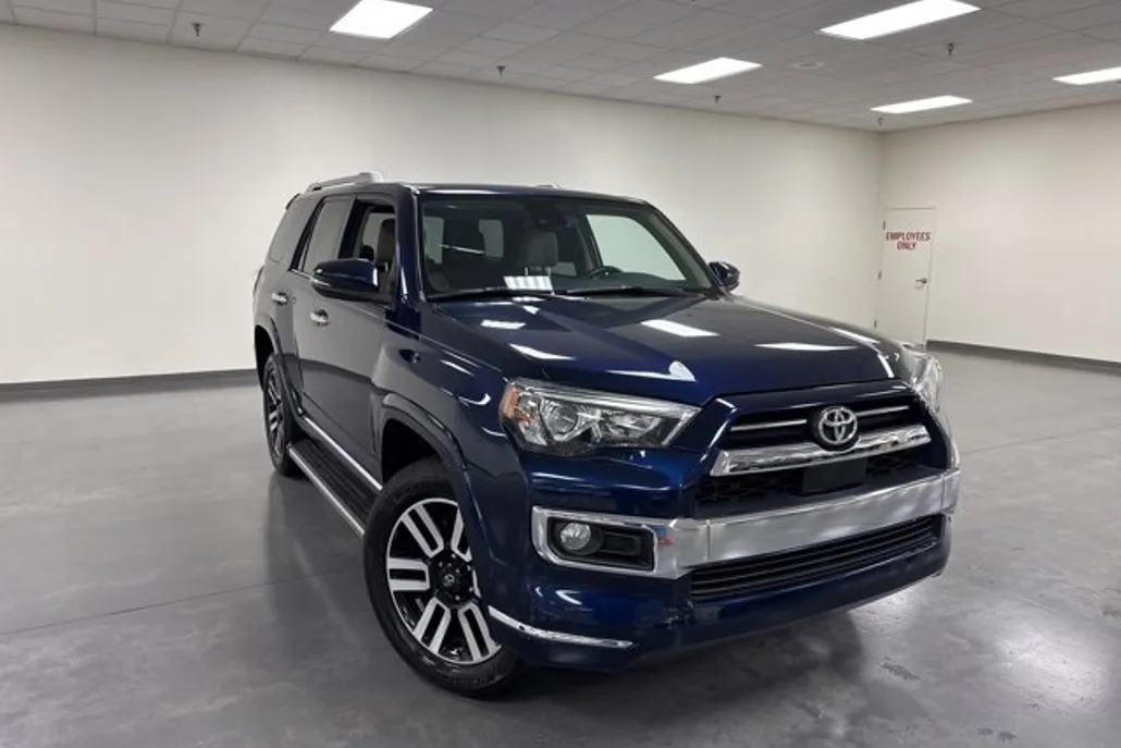 2020 Toyota 4Runner Limited photo 1