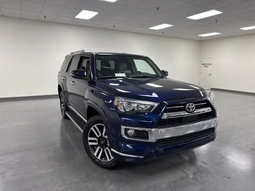 2020 Toyota 4Runner Limited photo 1