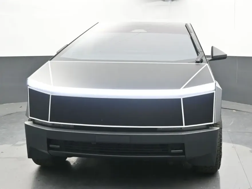 2024 Tesla Cybertruck Cyberbeast photo 3