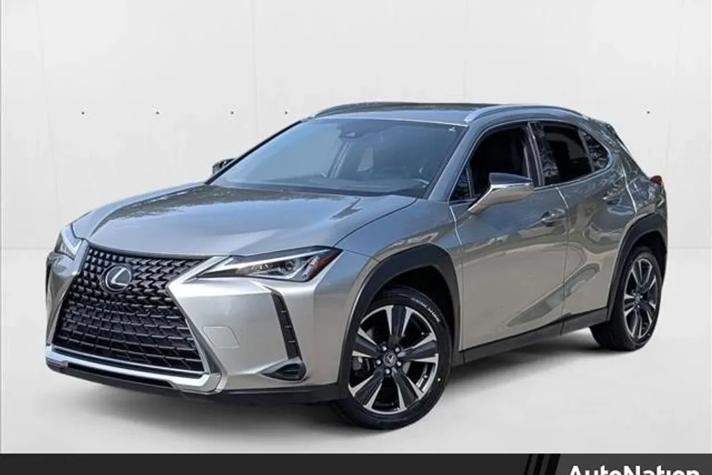 2022 Lexus UX 200 photo 1