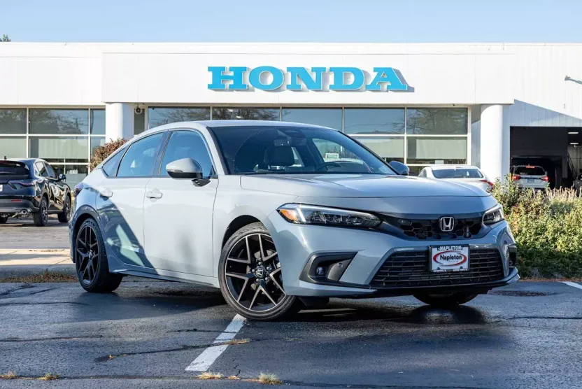 2022 Honda Civic Sport Touring Hatchback photo 1