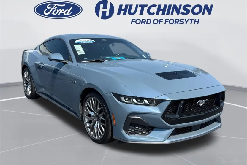 2024 Ford Mustang GT Premium photo 1