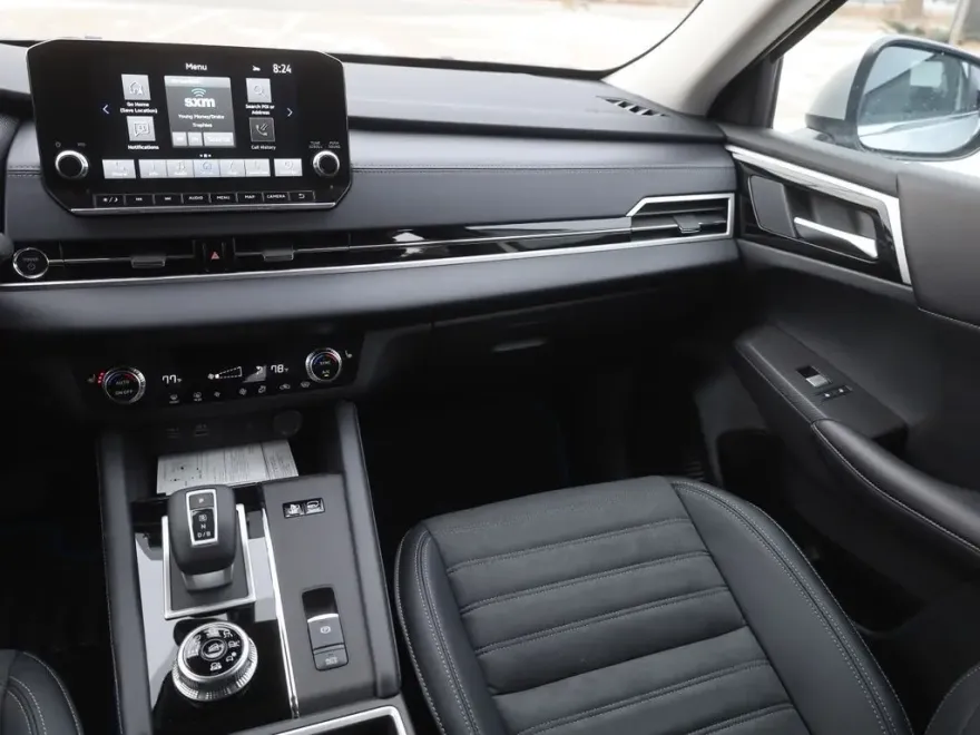 2025 Mitsubishi Outlander PHEV SE photo 16