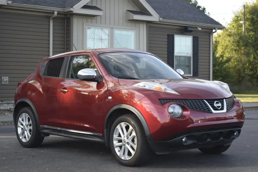 2011 Nissan Juke SL photo 1