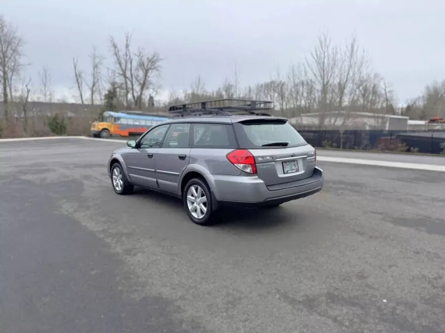 2008 Subaru Outback 2.5i photo 1