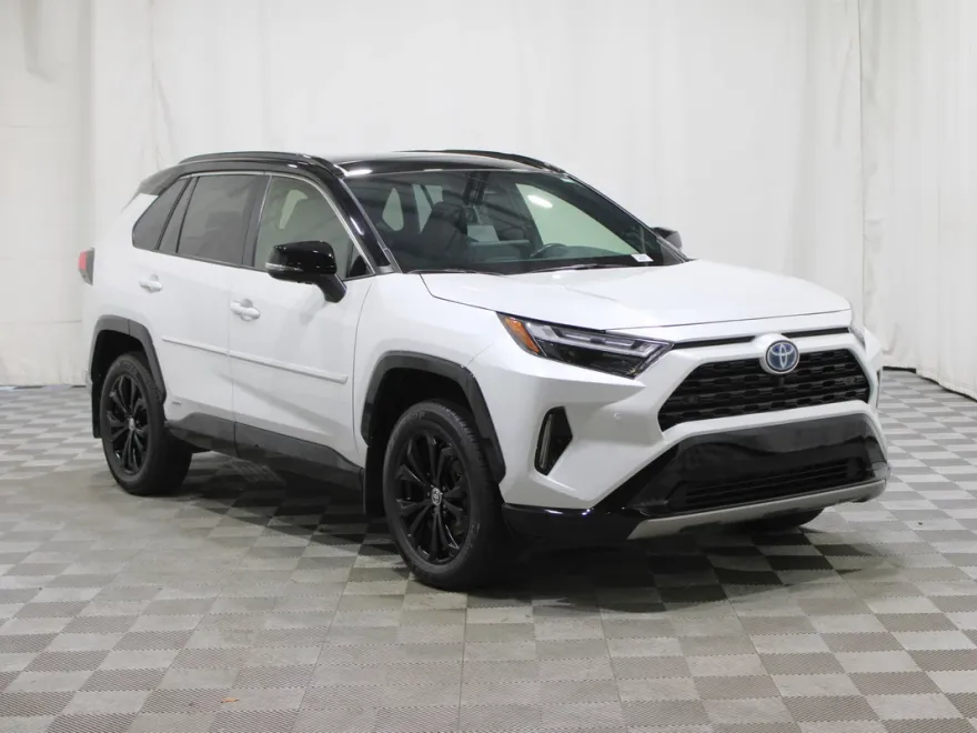 2024 Toyota RAV4 Hybrid XSE photo 1
