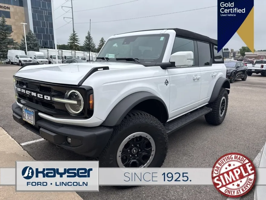 2023 Ford Bronco Outer Banks photo 1