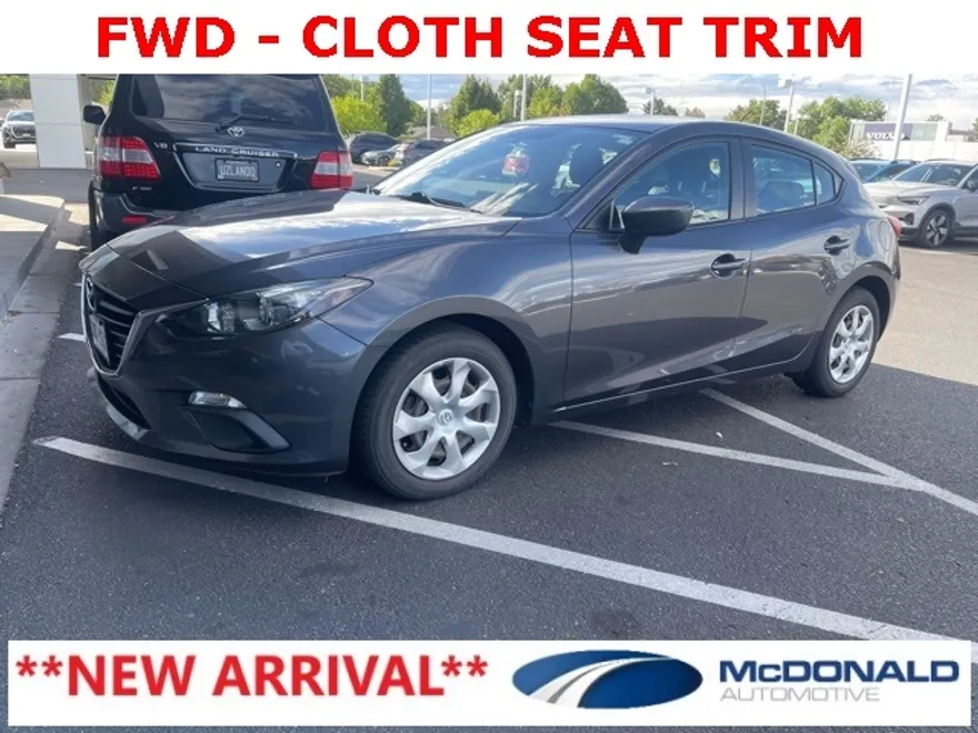 2015 Mazda Mazda3 i Sport photo 1