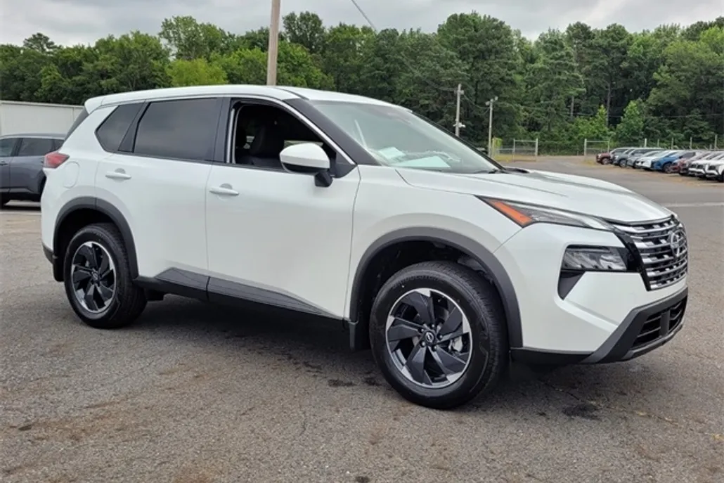 2025 Nissan Rogue SV photo 1