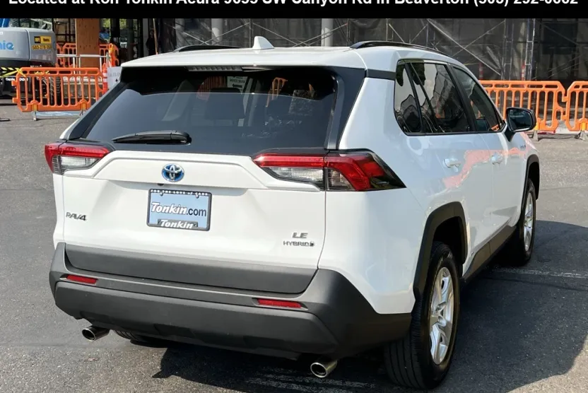 2021 Toyota RAV4 Hybrid LE photo 1