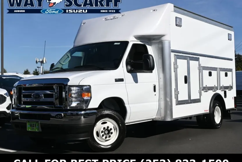 2025 Ford E-450 Cutaway XL photo 1